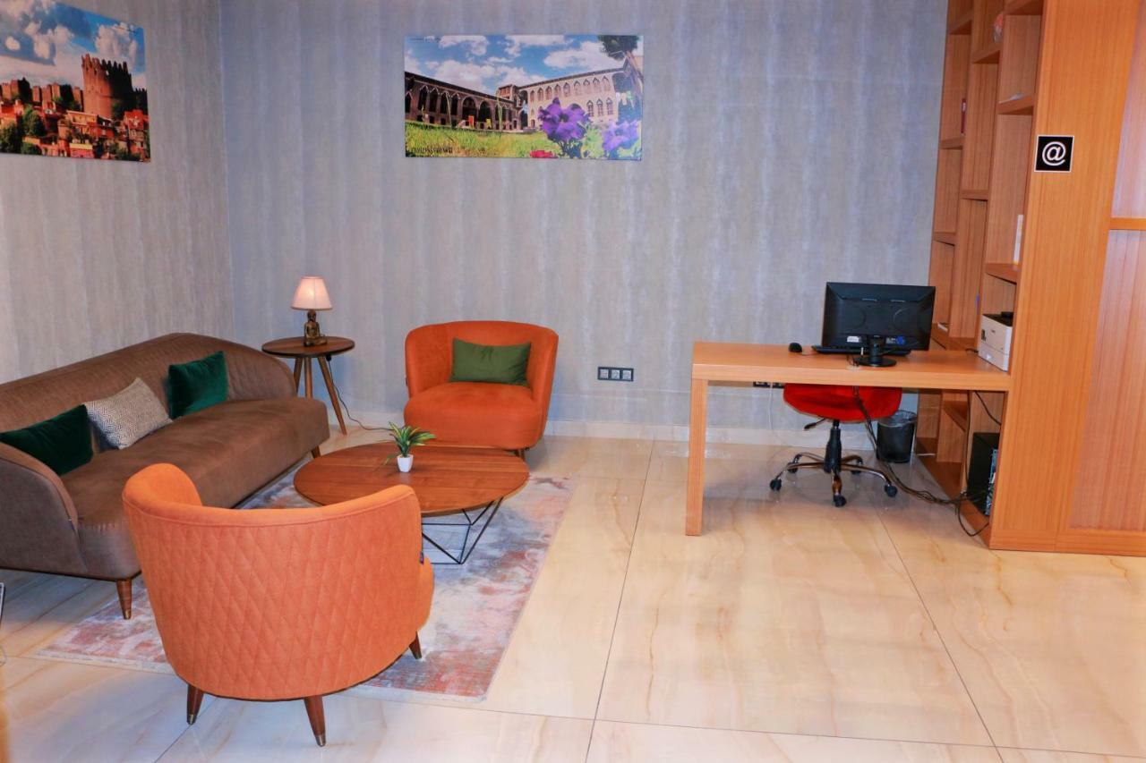 Ramada By Wyndham Diyarbakir Hotel Exterior foto